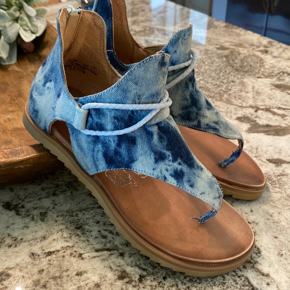 Very G Gypsy Jazz Sandals